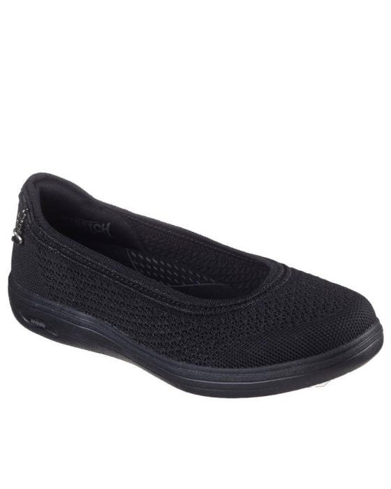 Performance & Lifestyle Shoes & Clothing Online Store